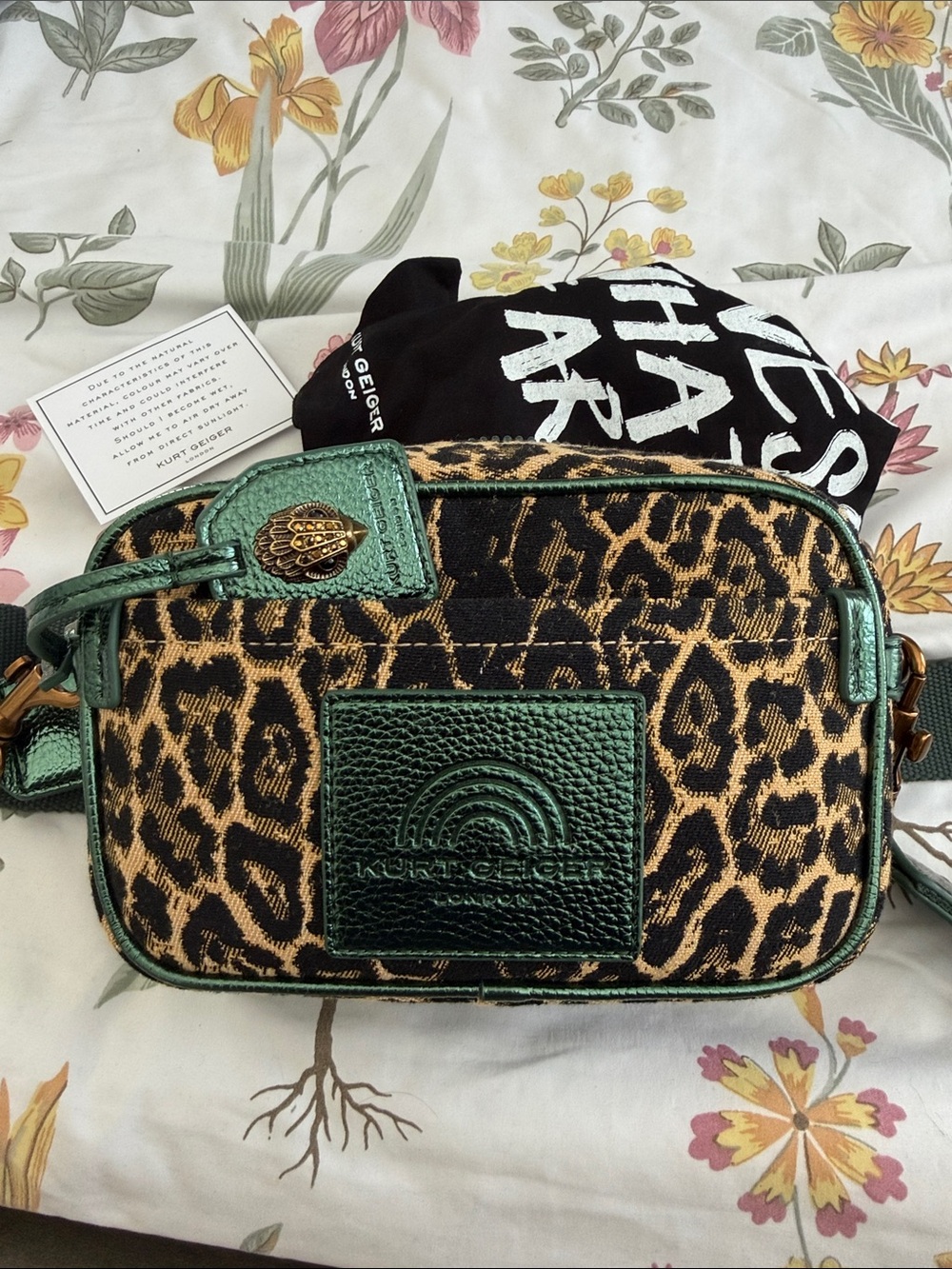 Kurt Geiger London Southbank Small Camera Crossbody Bag - Picture 9 of 9